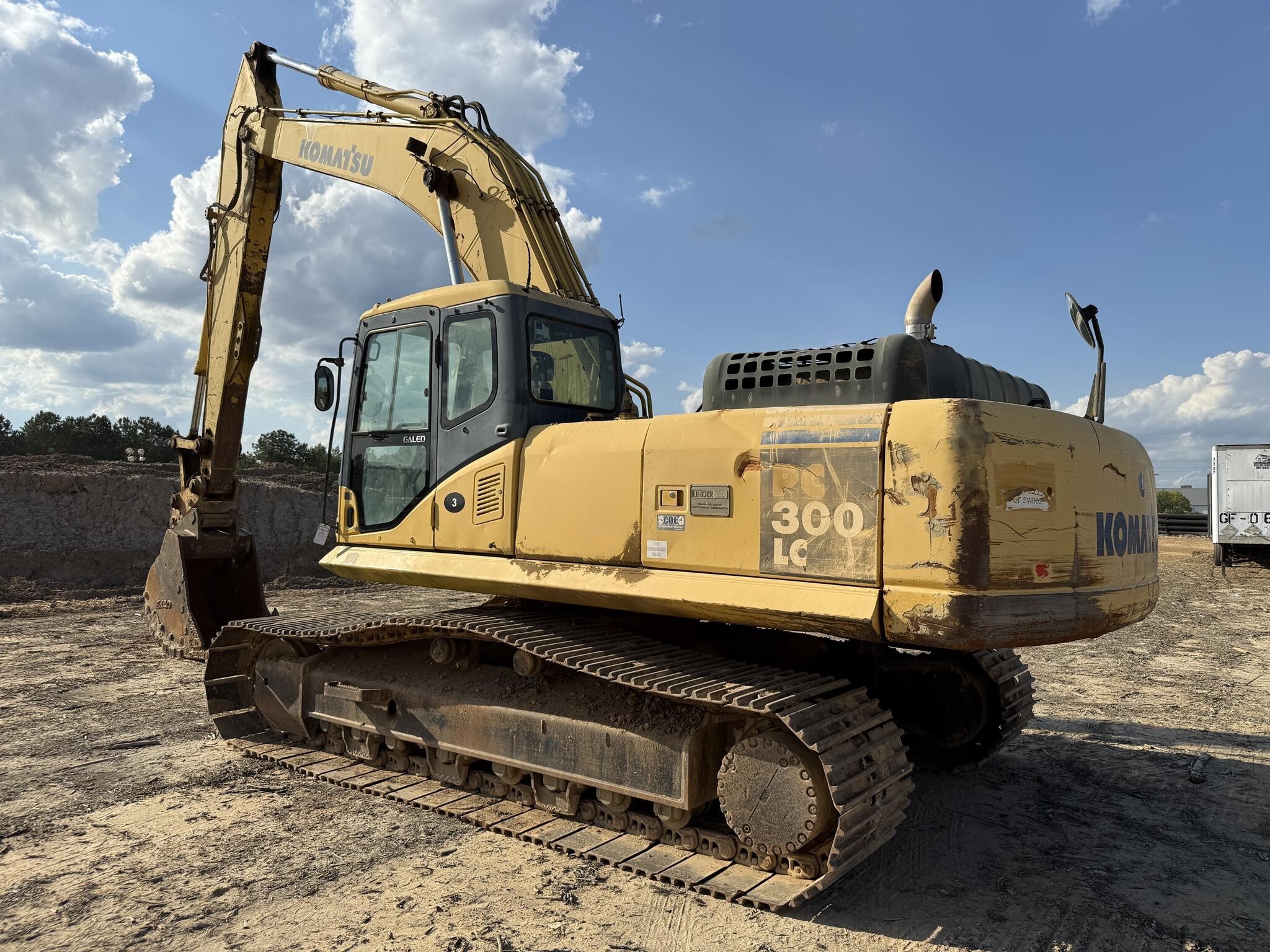 2006 KOMATSU PC300 LC-7E0 in Rockwell, NC