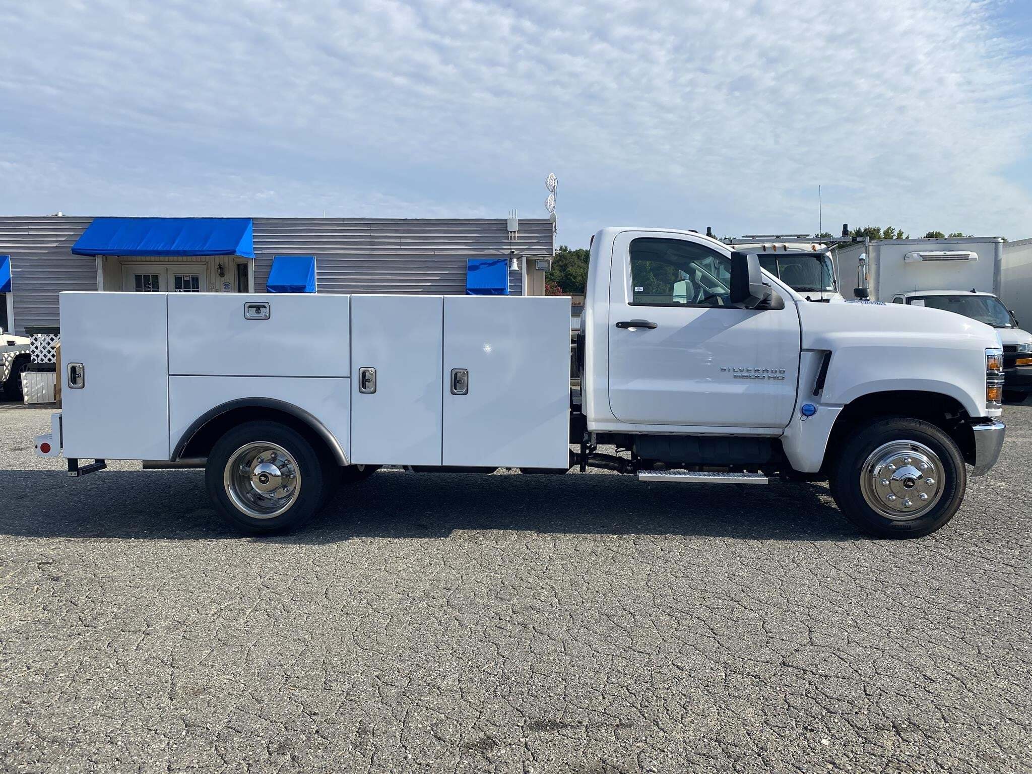 2024 CHEVROLET SILVERADO 5500HD in Greensboro, NC