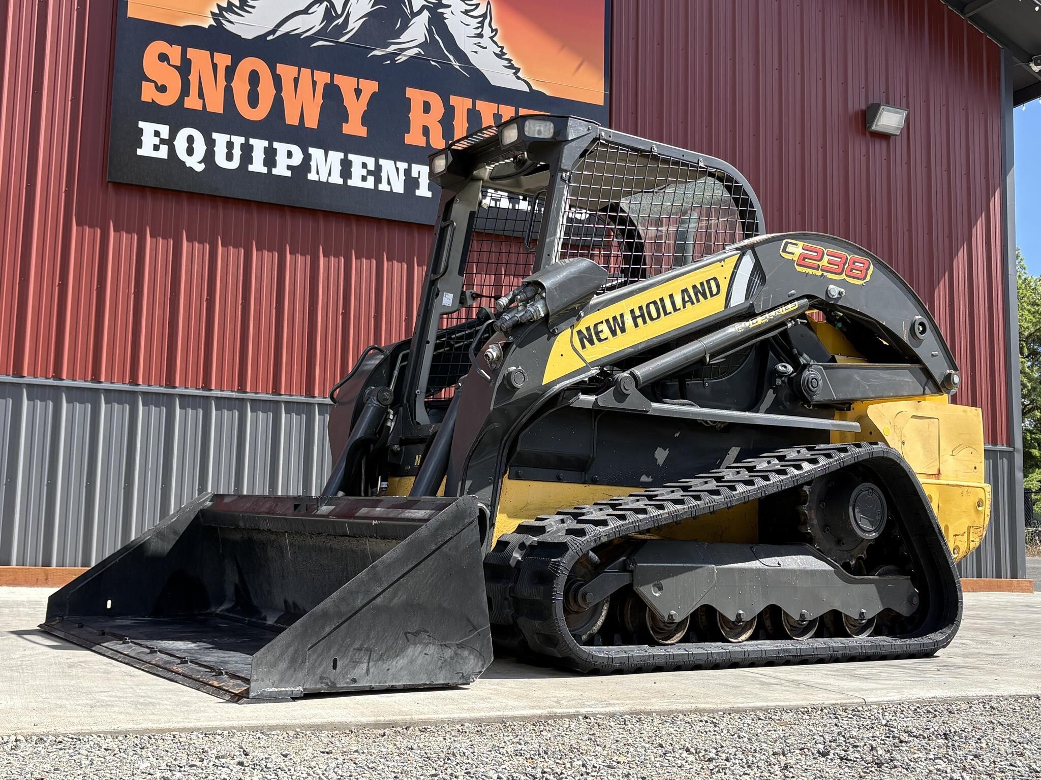 2017 NEW HOLLAND C238 in Cle Elum, WA