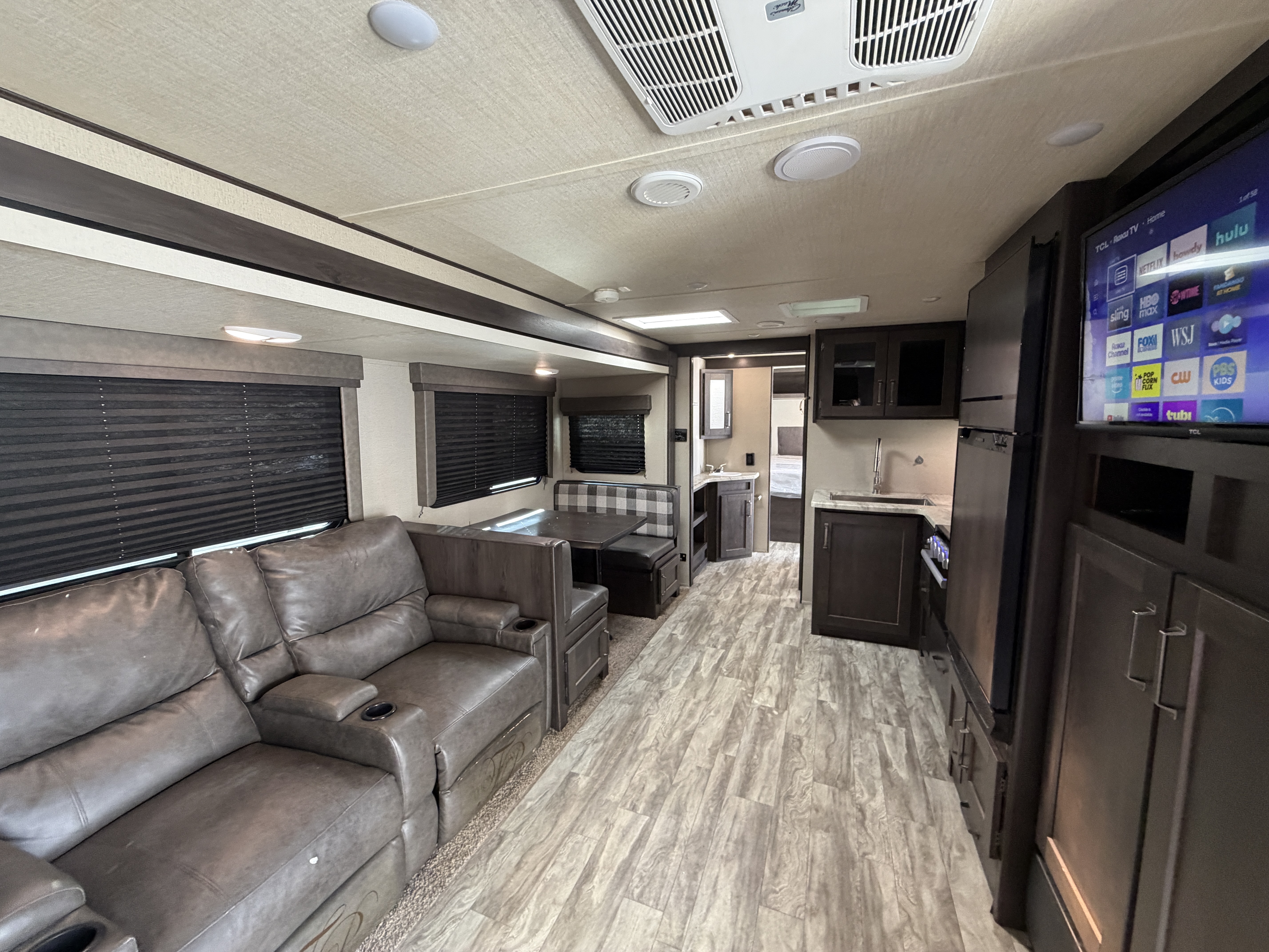 2022 Grand Design TRANSCEND XPLOR 321BH in kennedale TX