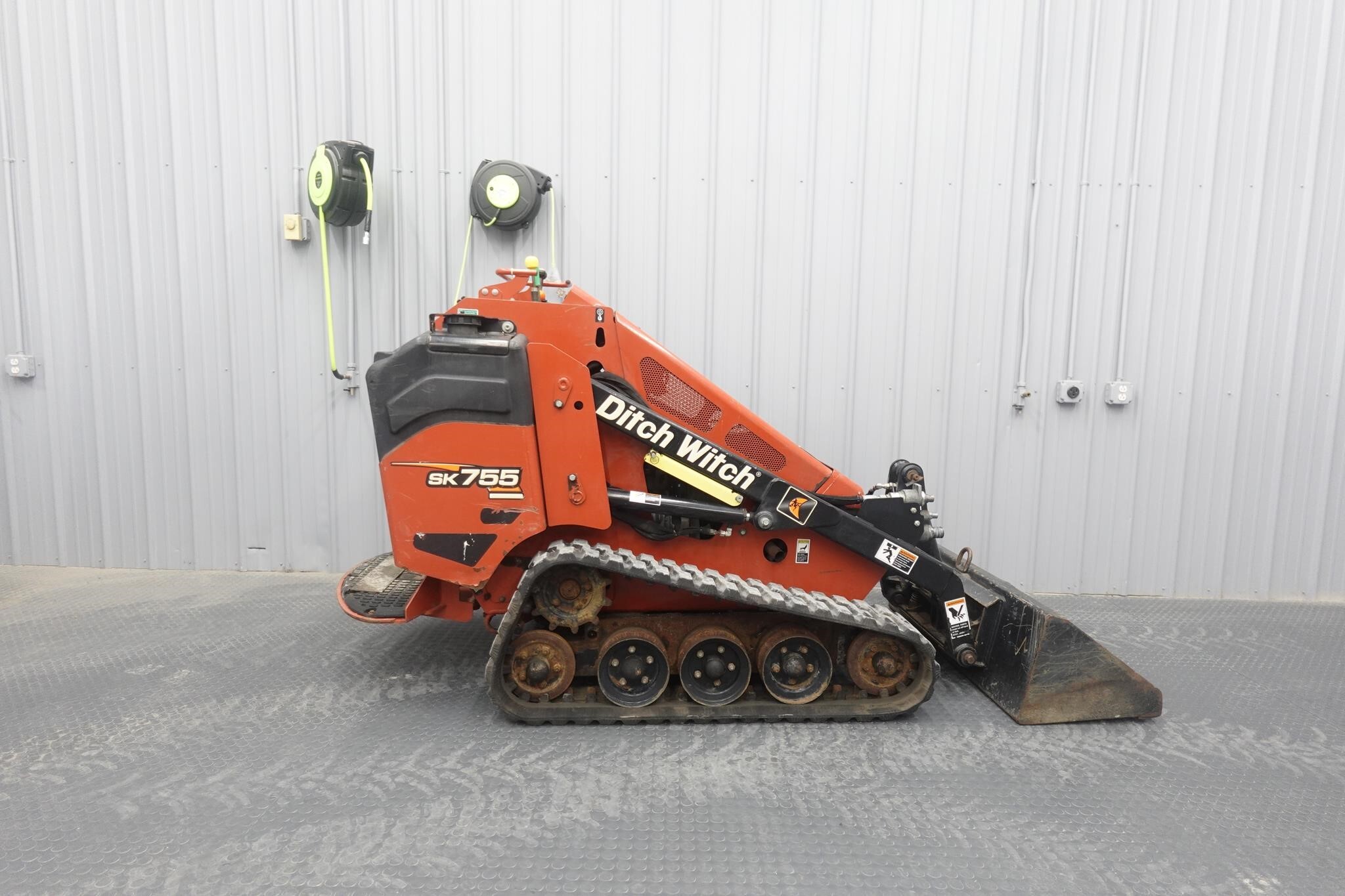 2013 DITCH WITCH SK755 in Clinton, IL