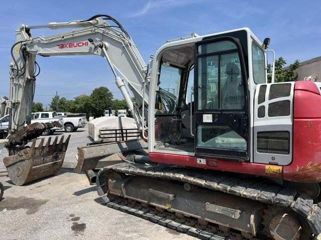 2019 TAKEUCHI TB2150 in Chantilly, VA