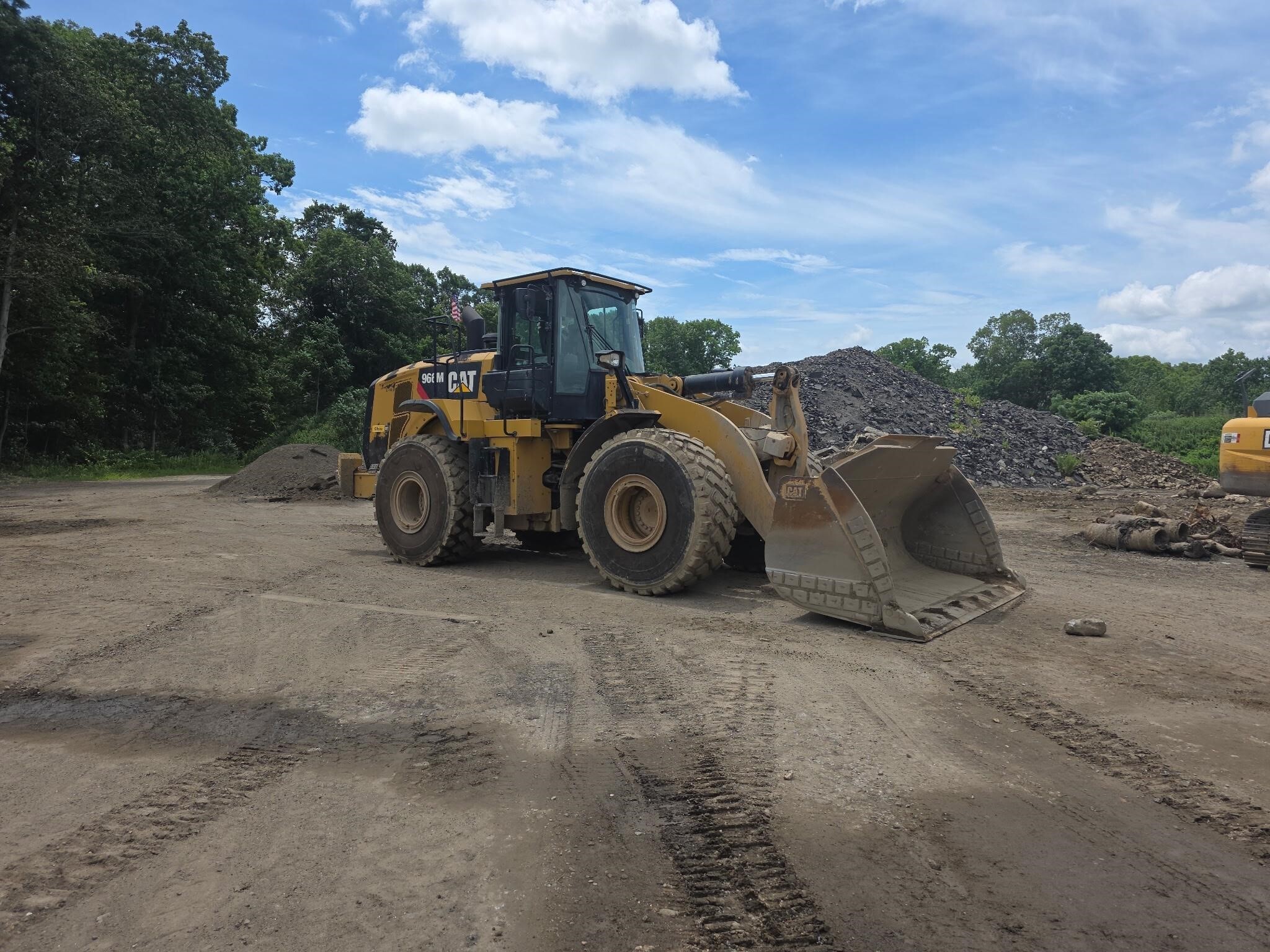 2018 CATERPILLAR 966M in North Haven, CT