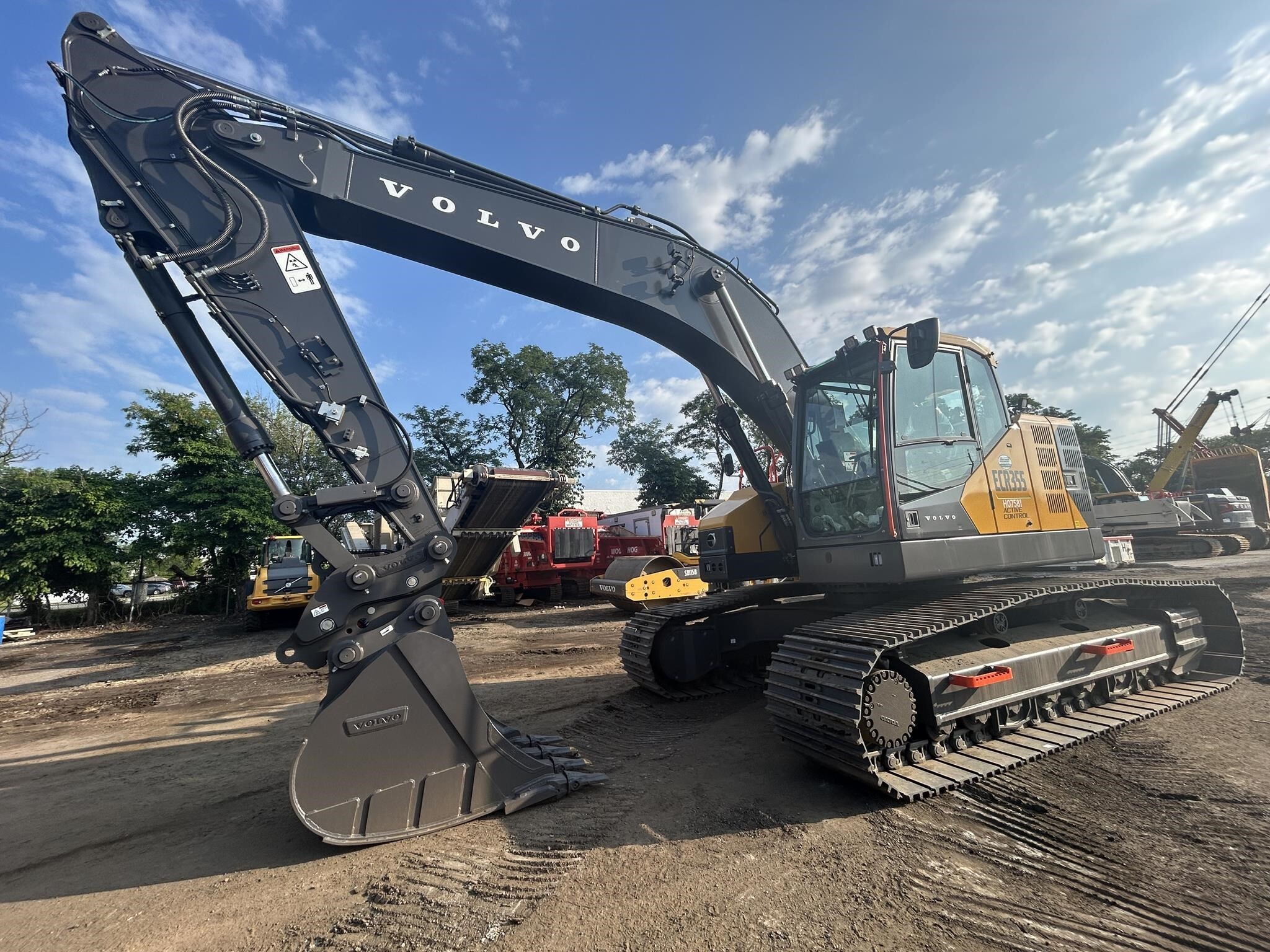 2026 VOLVO ECR355 in Piscataway, NJ