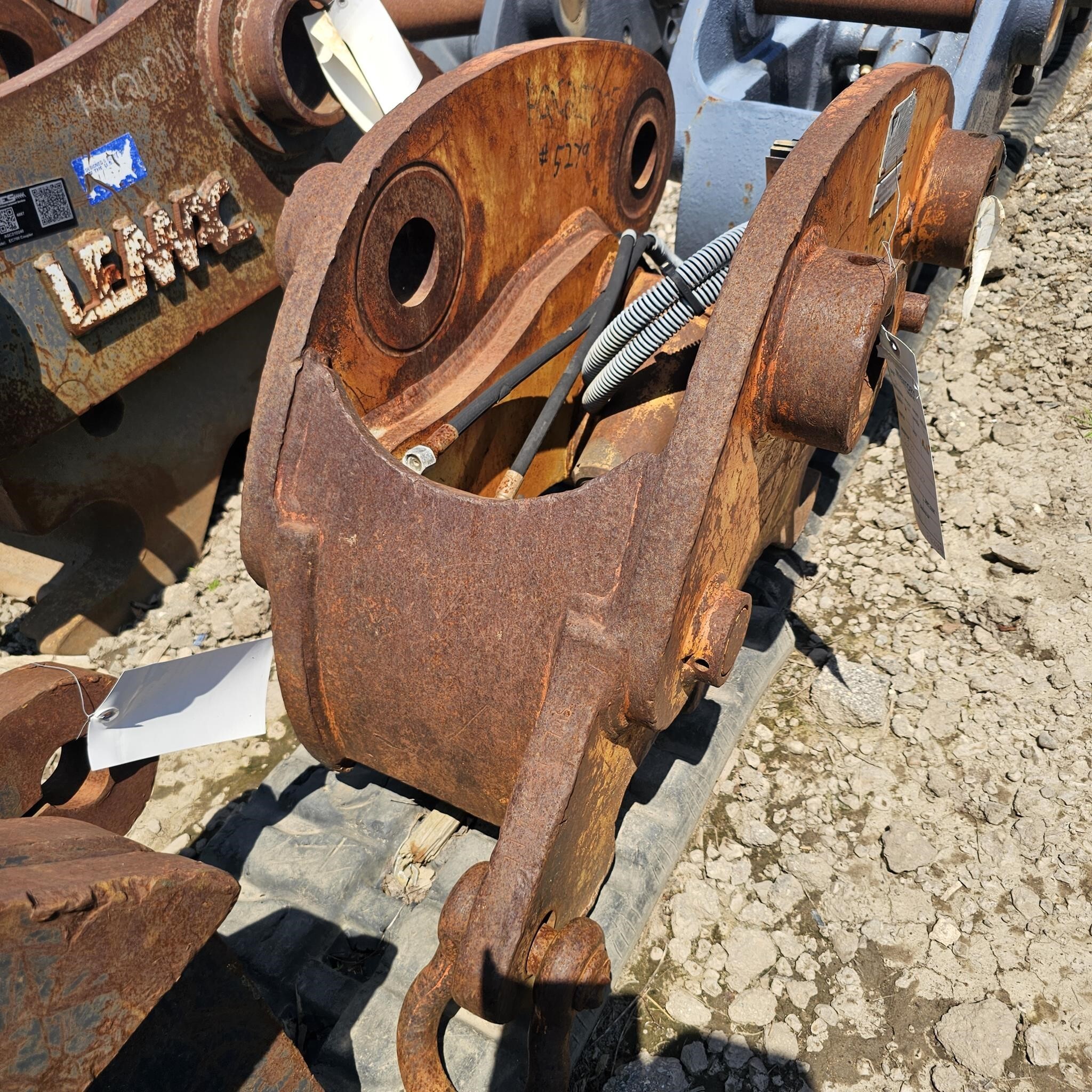 2005 CATERPILLAR Attachment in Holland, MI