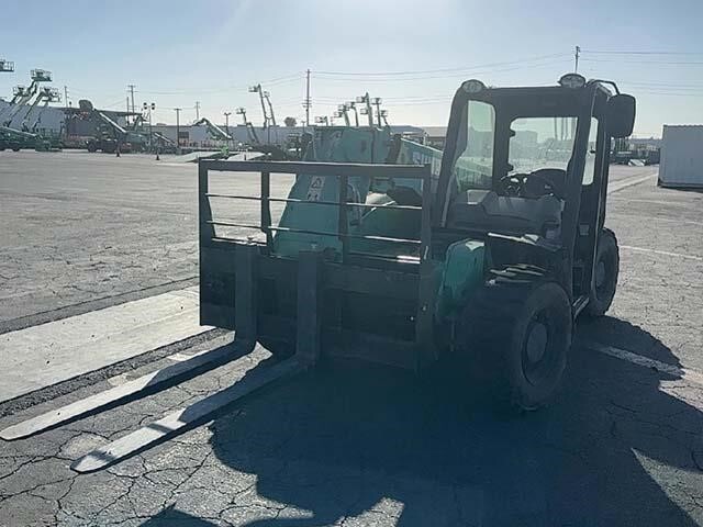 2016 JCB 525-60 in Los Angeles, CA