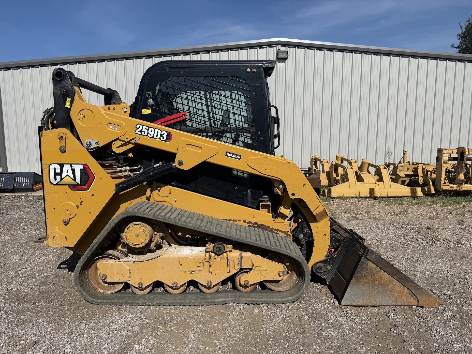 2021 CATERPILLAR 259D3 in Round Mountain, TX