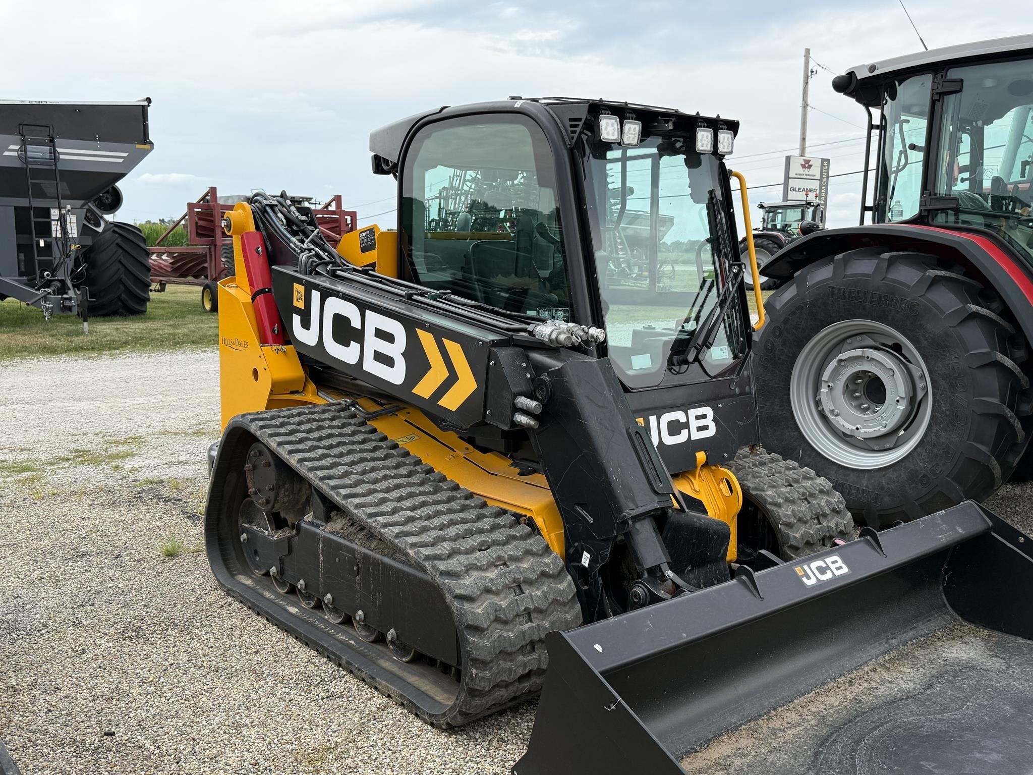 2023 JCB 3TS-8T in Chrisman, IL