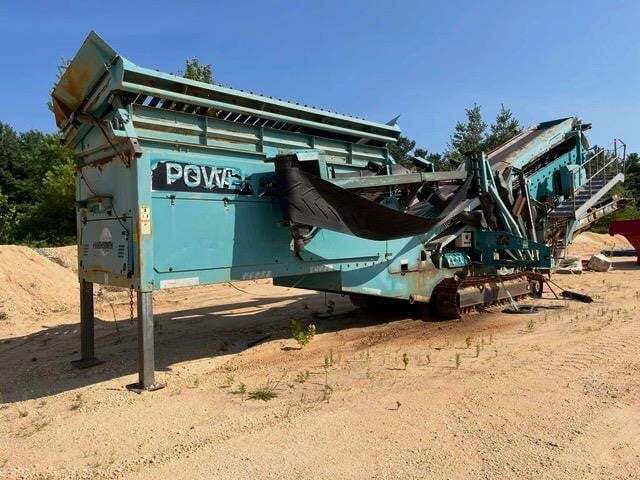 2012 POWERSCREEN CHIEFTAIN 1700 in Chantilly, VA