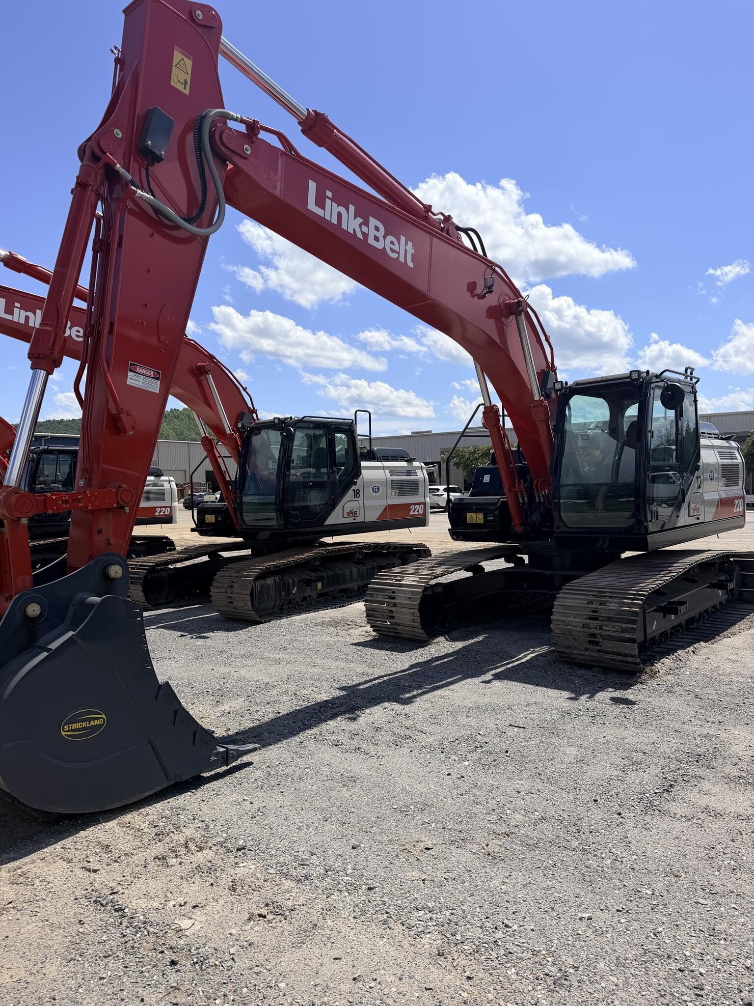 2025 LINK-BELT 220 X4S in Lynchburg, VA