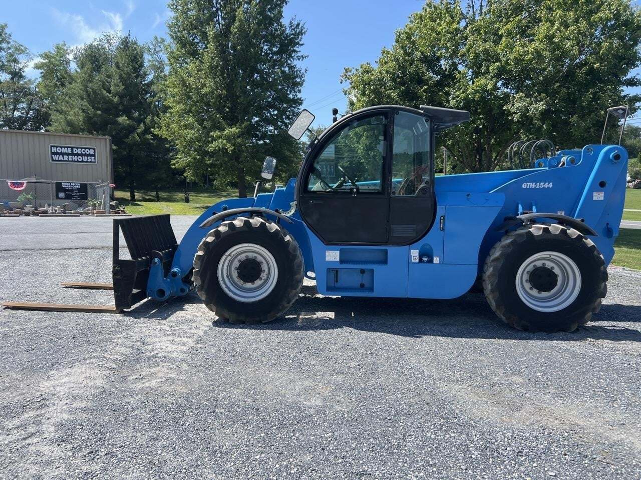2014 GENIE GTH1544 in Manheim, PA
