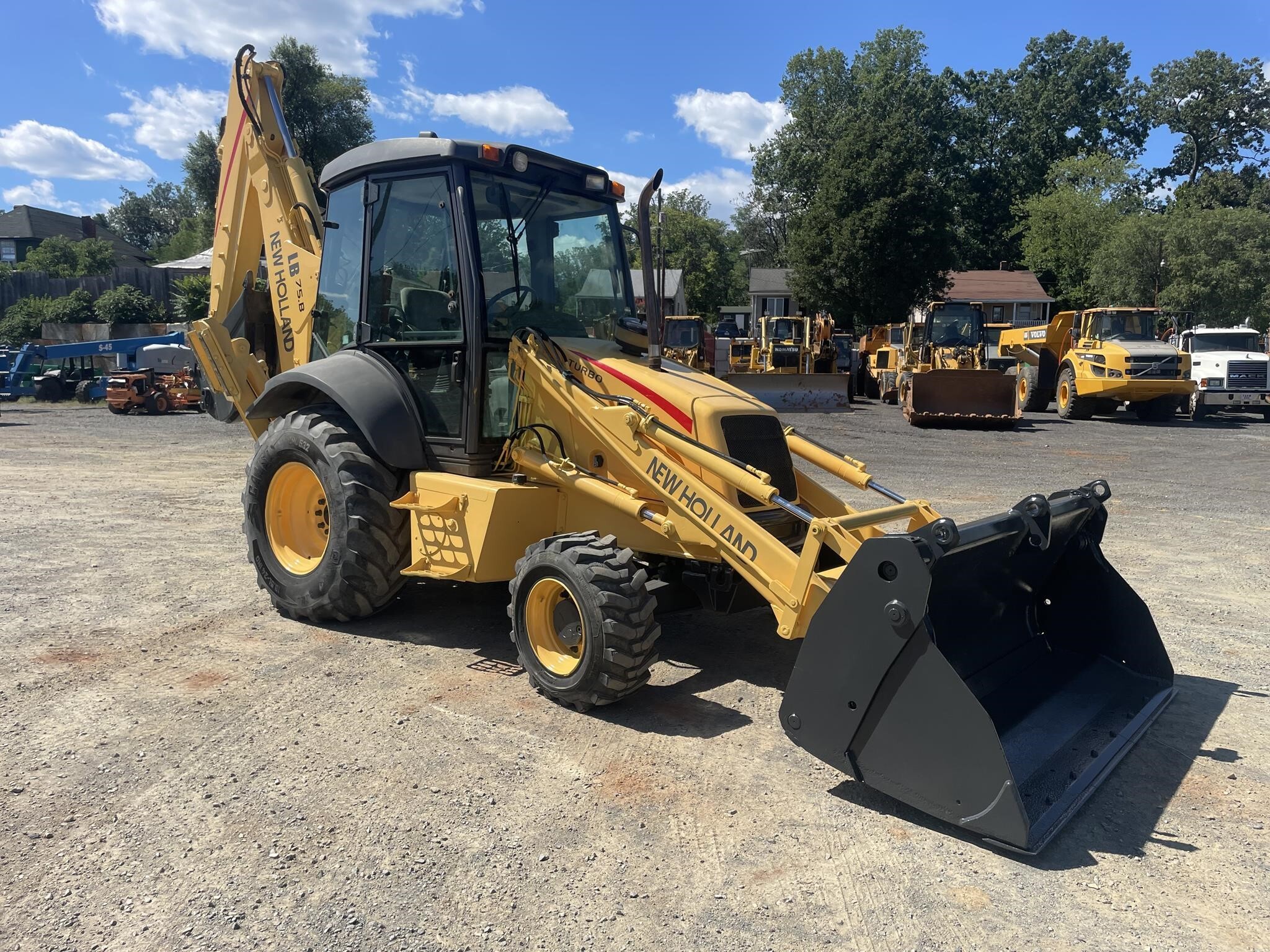 2001 NEW HOLLAND LB75B in Orange, VA