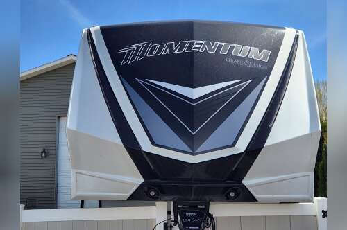 2023 Grand Design MOMENTUM G-CLASS 320G in idaho falls ID