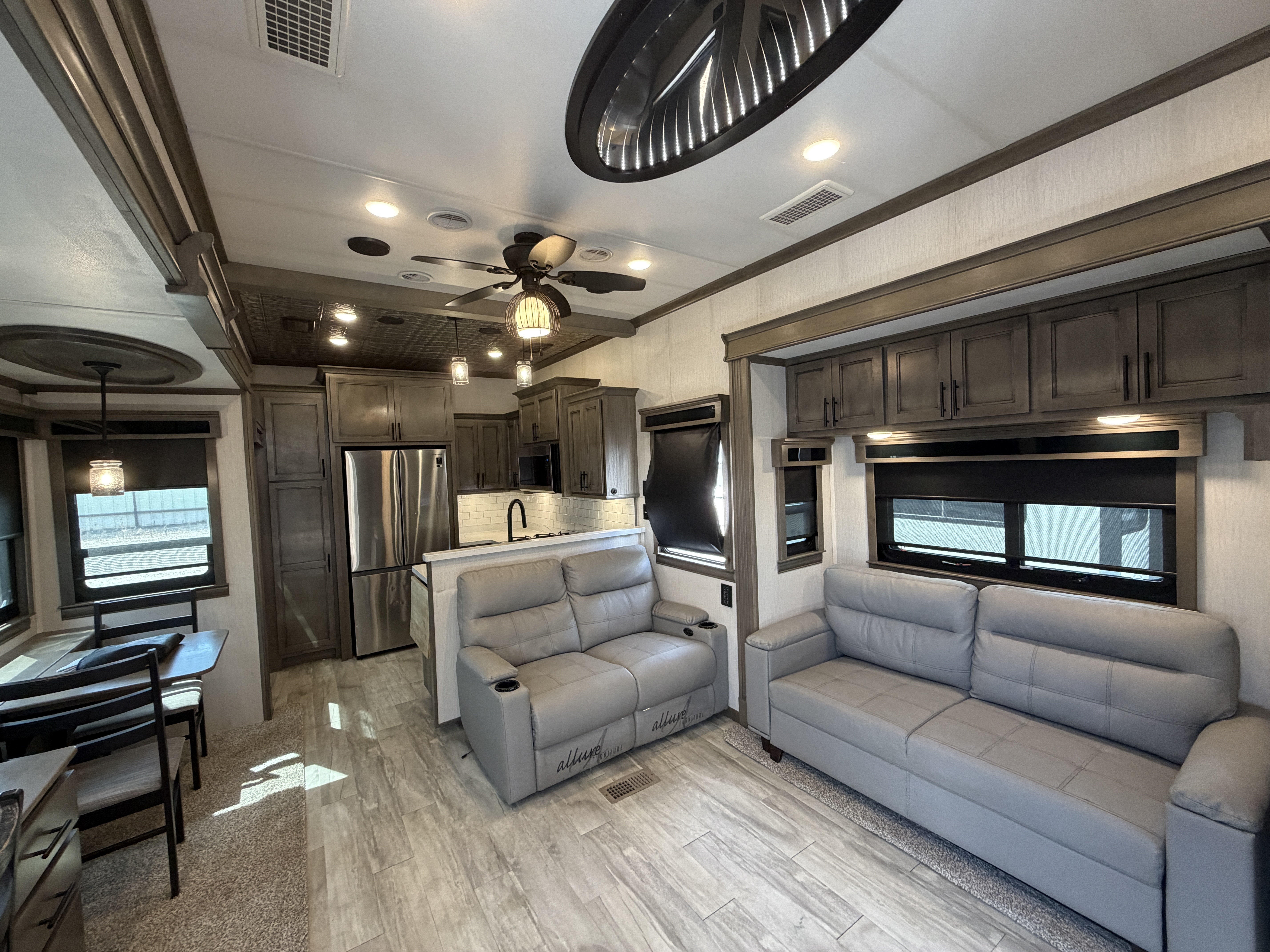2022 Forest River RIVERSTONE LEGACY 39RKFB RV