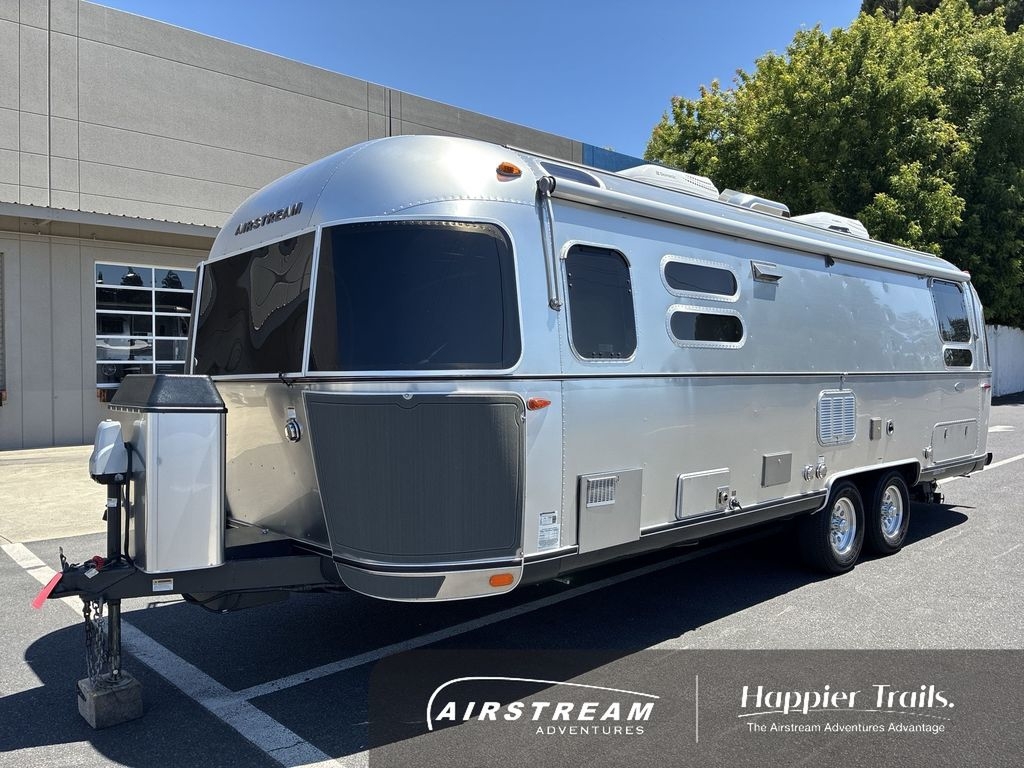 2016 Airstream Flying Cloud 28 Rear Bed Twin 28 TWIN in fairfield CA