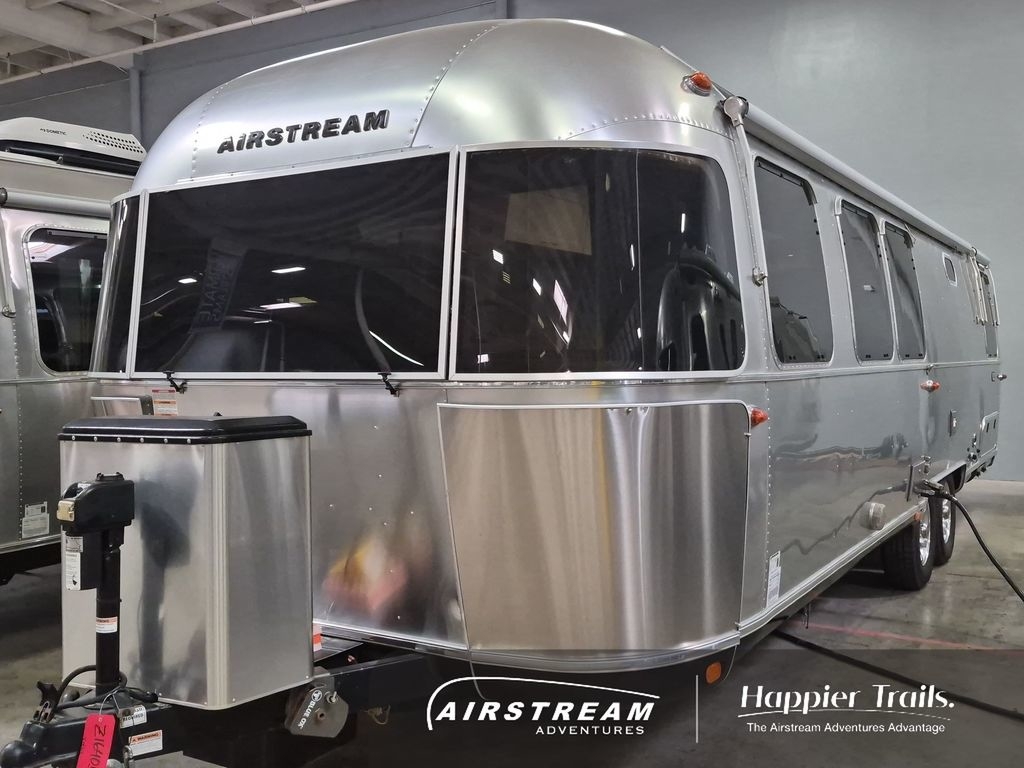 2022 Airstream Classic 30RB in clackamas OR