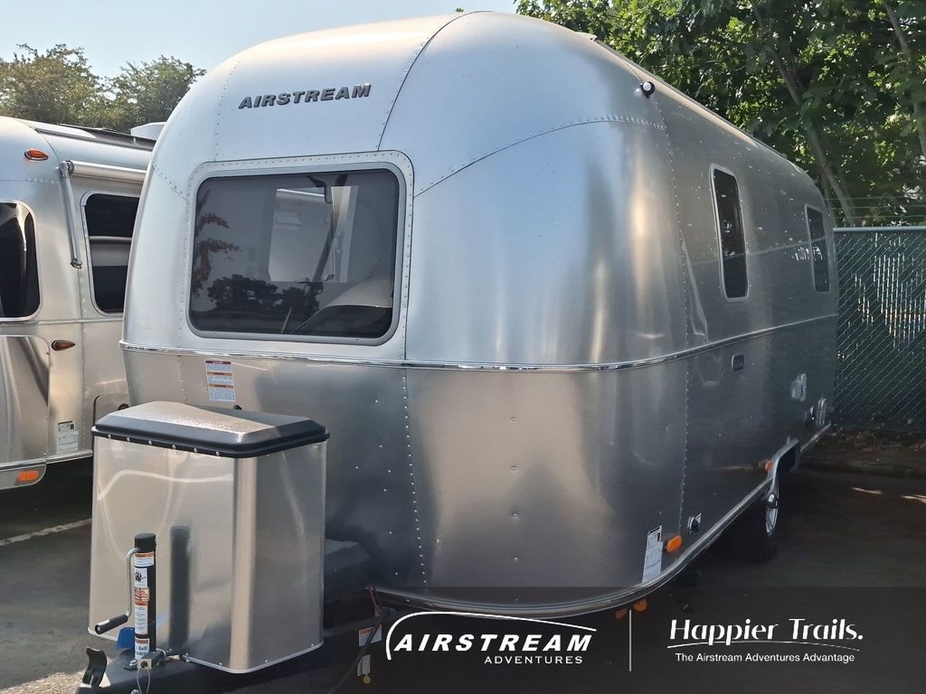 2027 Airstream World Traveler 22RB in clackamas OR