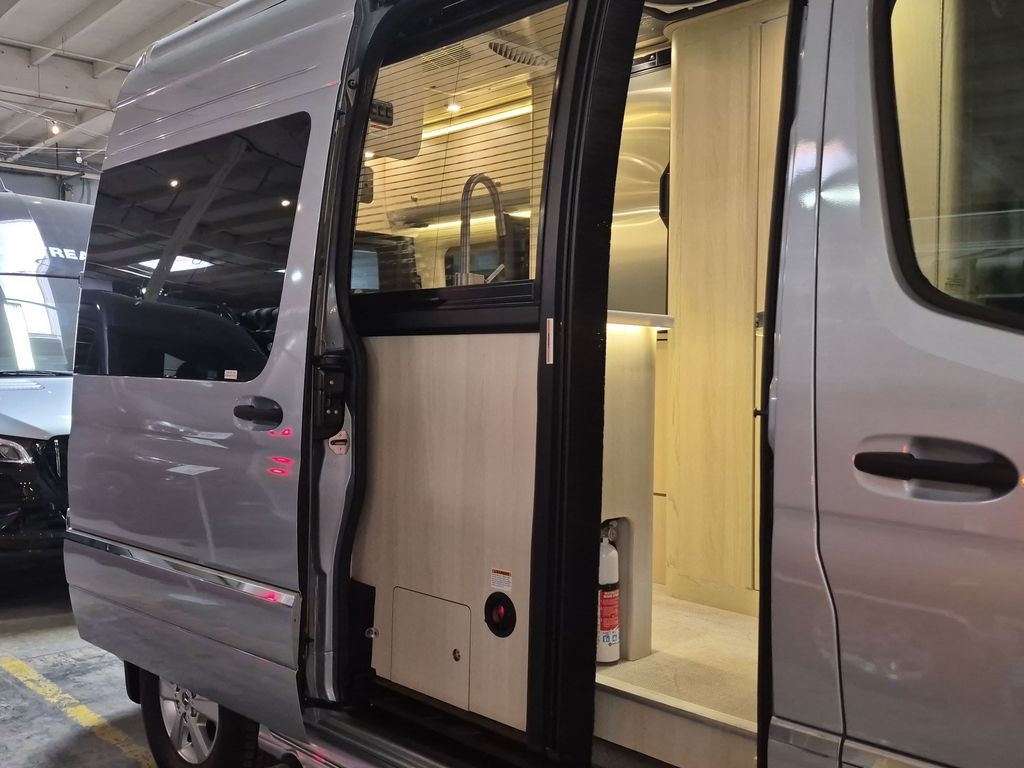 2025 Airstream Interstate 19 BASE in clackamas OR