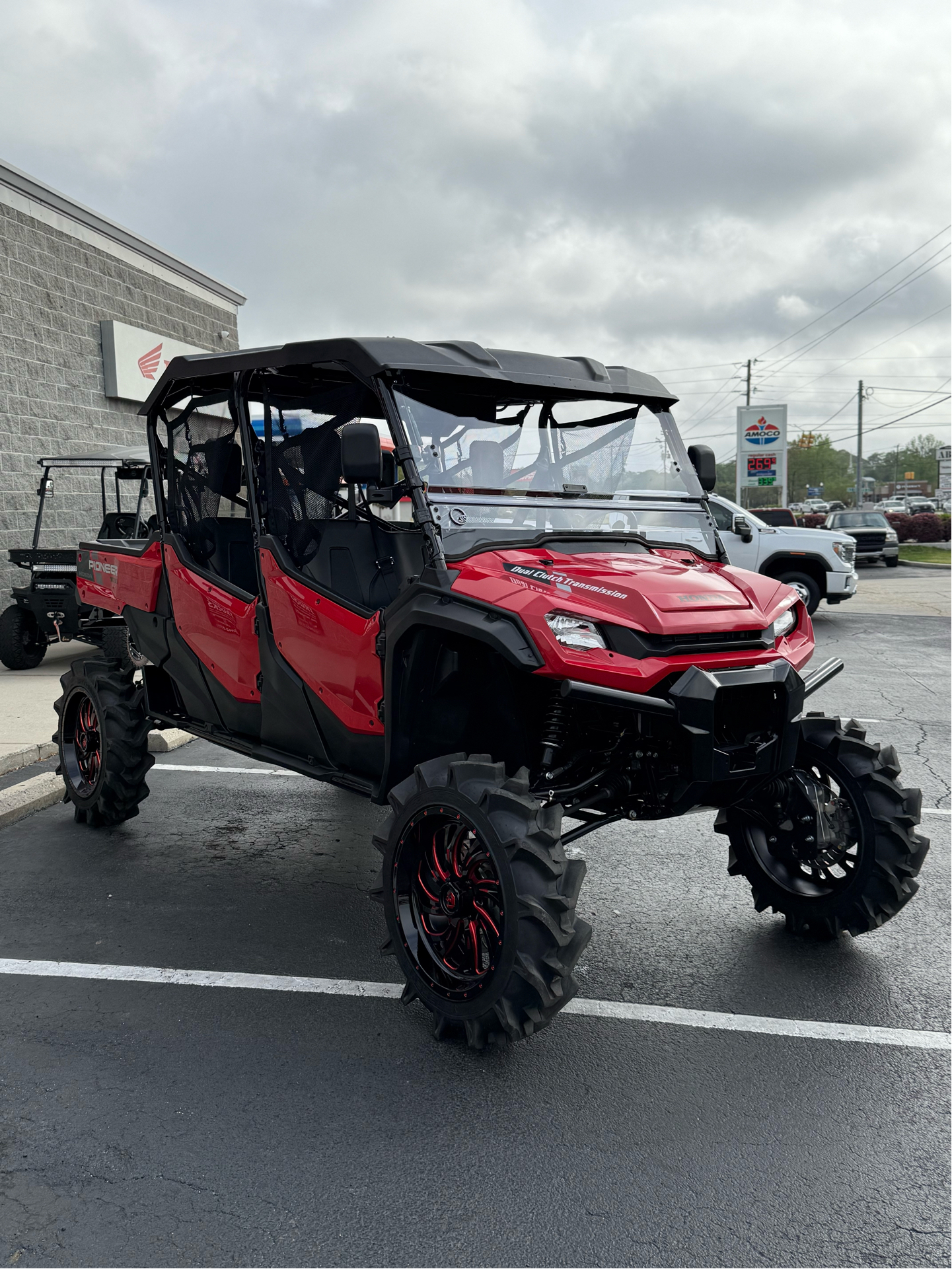 2025 Honda Pioneer 1000-6 Deluxe Crew in florence SC