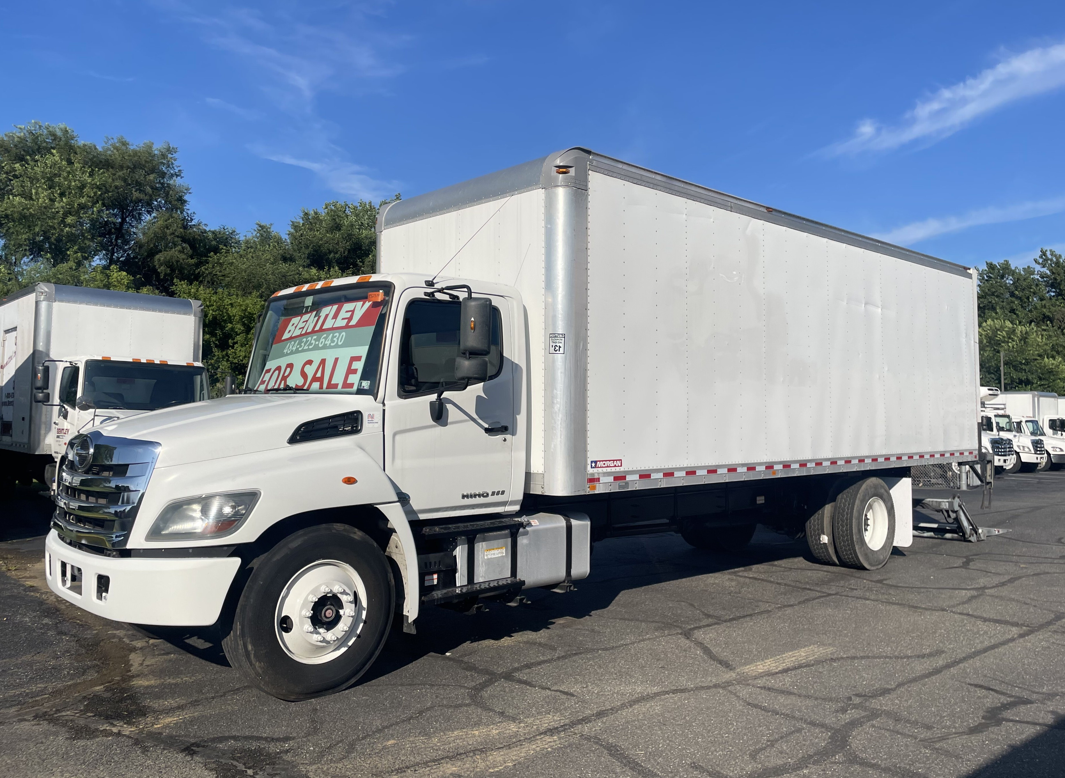 2018 HINO 268A