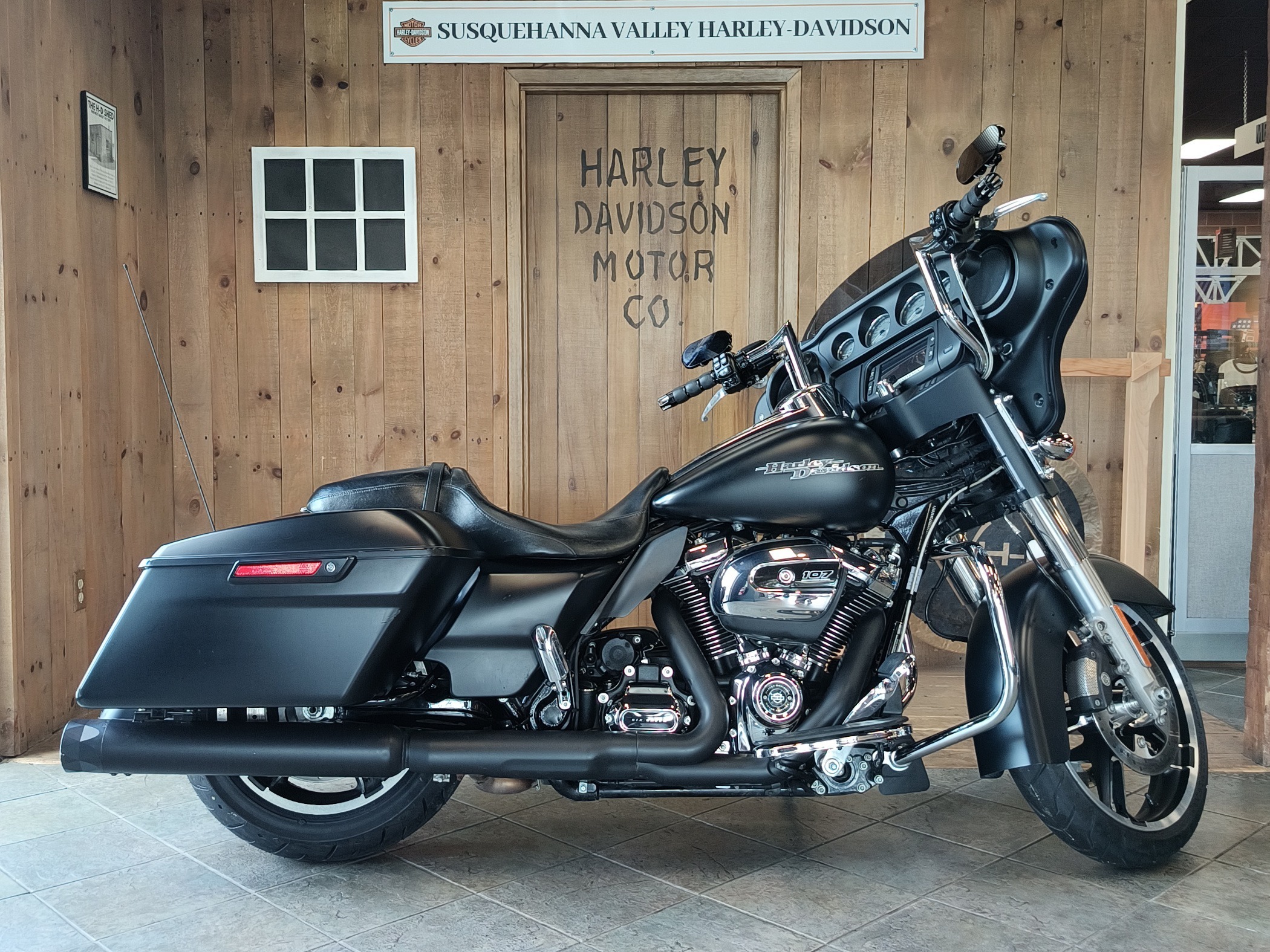 2017 Harley-Davidson Street Glide Special SPECIAL in Harrisburg, PA
