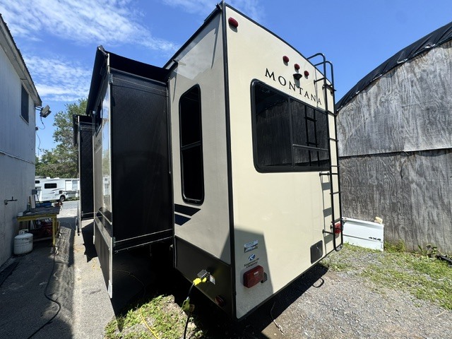 2019 Keystone Montana 362RD in ballston spa NY