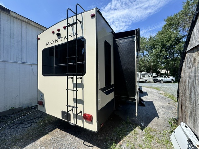 View more photos of this listing