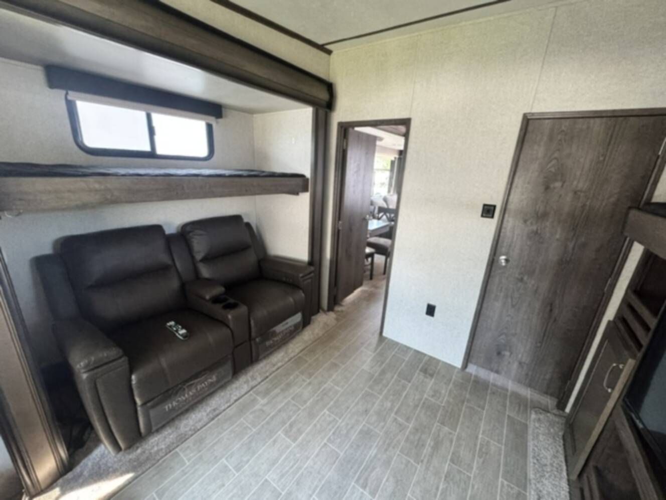 A photo of this 2019 Keystone Montana 362RD