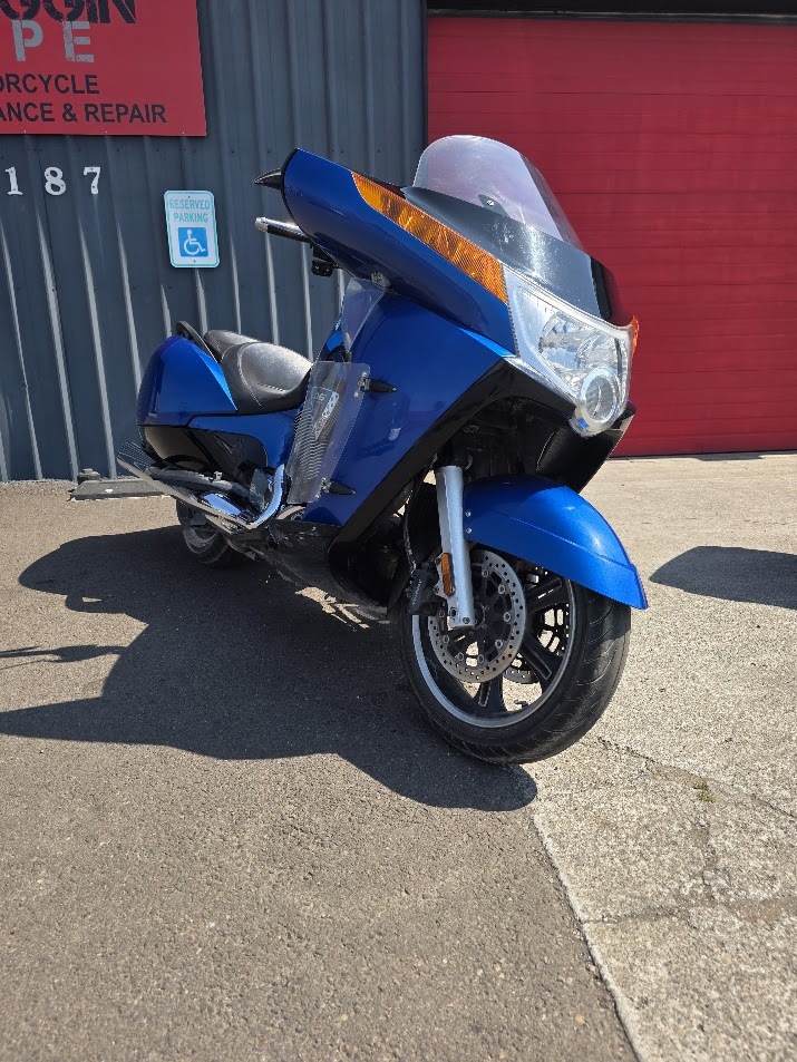 2016 Victory VISION TOUR ABS in Hubbard, OR