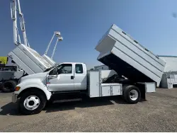 2015 FORD F650
