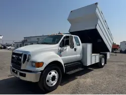2015 FORD F650