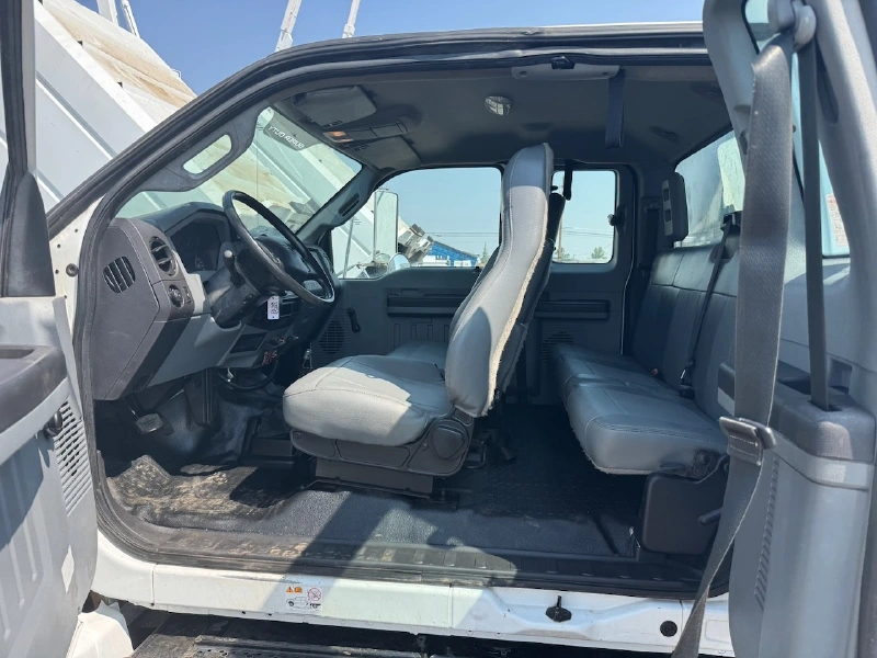 2015 FORD F650
