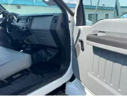 2015 FORD F650