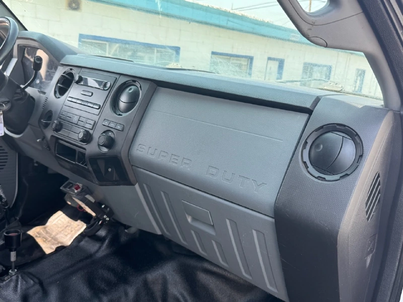 2015 FORD F650