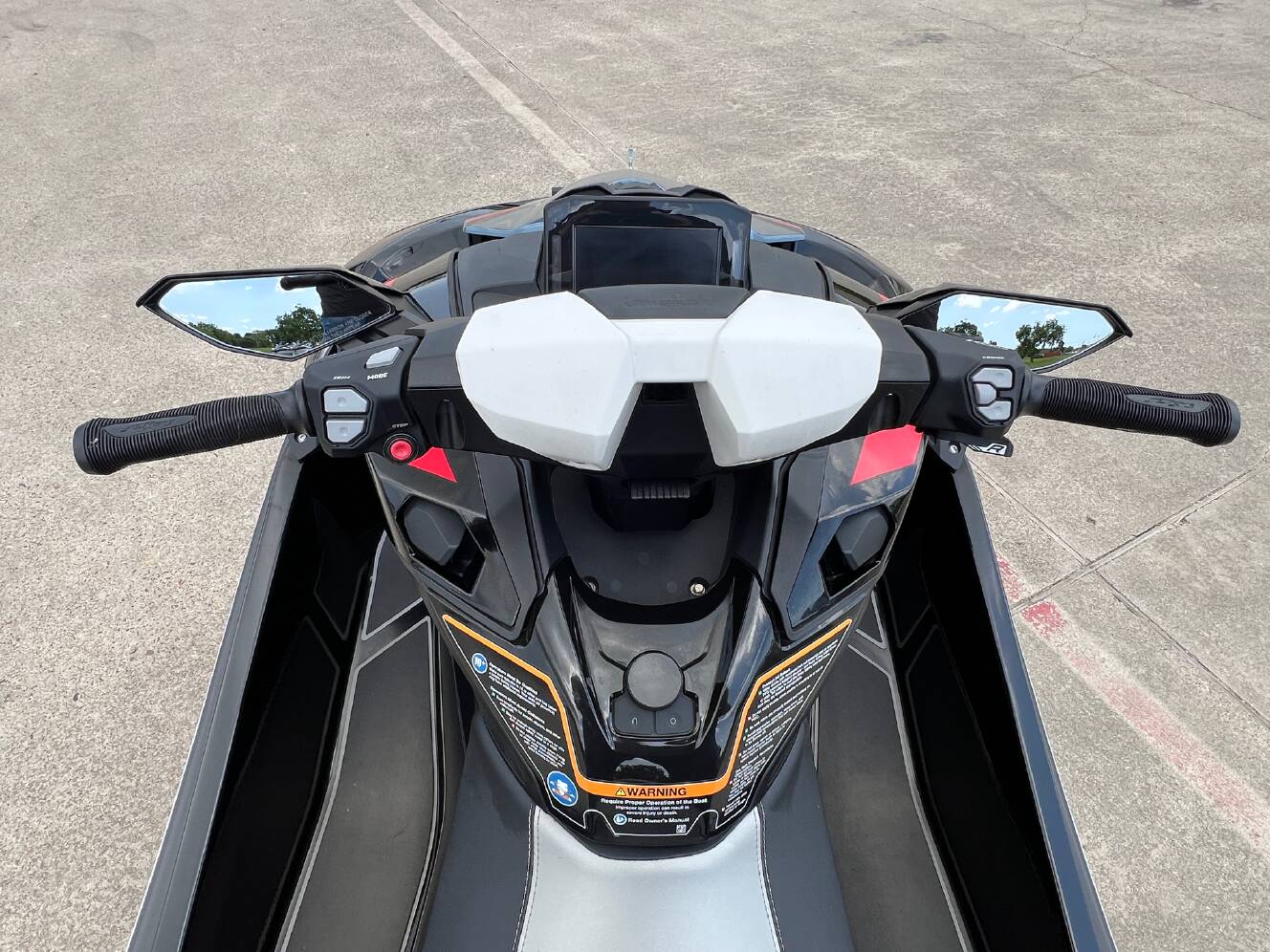 A photo of this 2025 Kawasaki Jet Ski® Ultra® 160LX-S