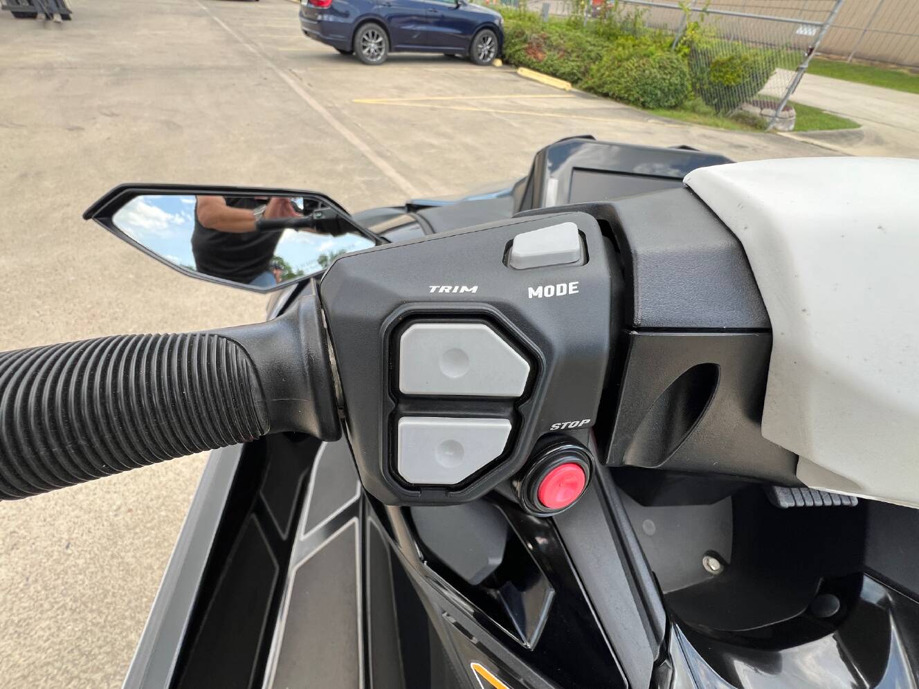 A photo of this 2025 Kawasaki Jet Ski® Ultra® 160LX-S