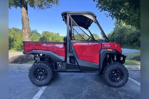 2026 Honda Pioneer 1000 Deluxe in hendersonville NC