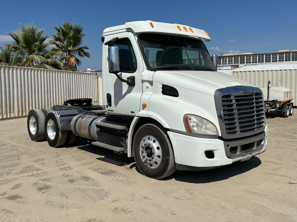 2012 FREIGHTLINER Cascadia in Colton, CA