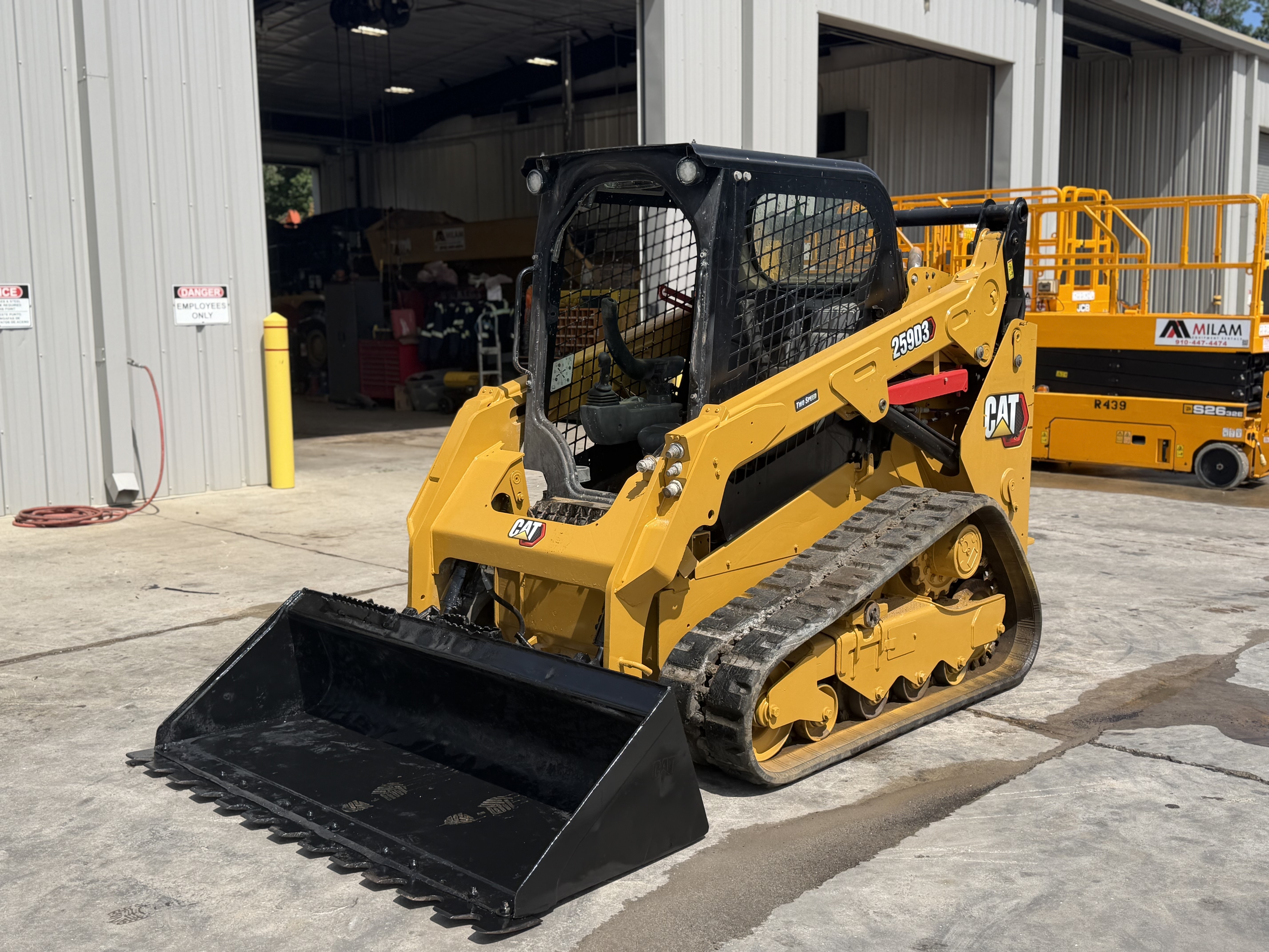 2021 CATERPILLAR 259D3 in Leland, NC