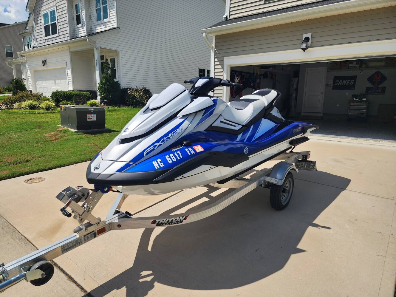 A photo of this 2023 Yamaha WAVERUNNER FX HO