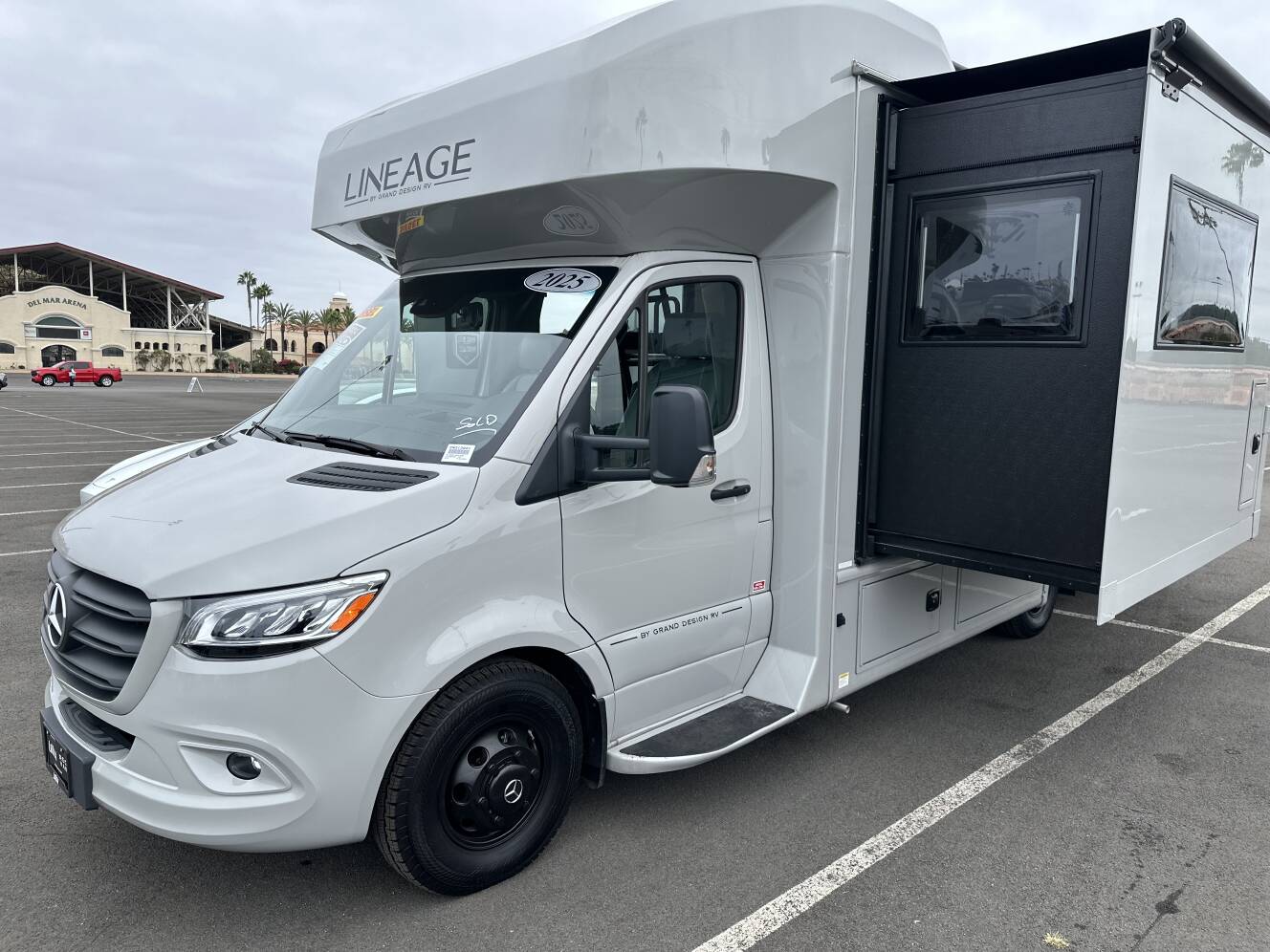 A photo of this 2025 Grand Design LINEAGE SERIES M 25FW