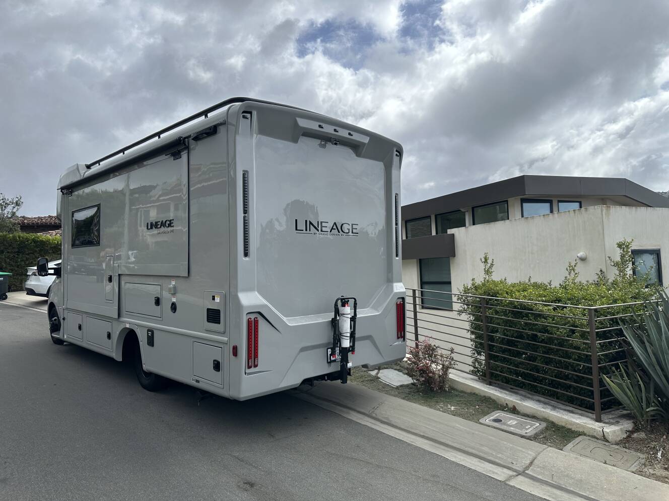 A photo of this 2025 Grand Design LINEAGE SERIES M 25FW