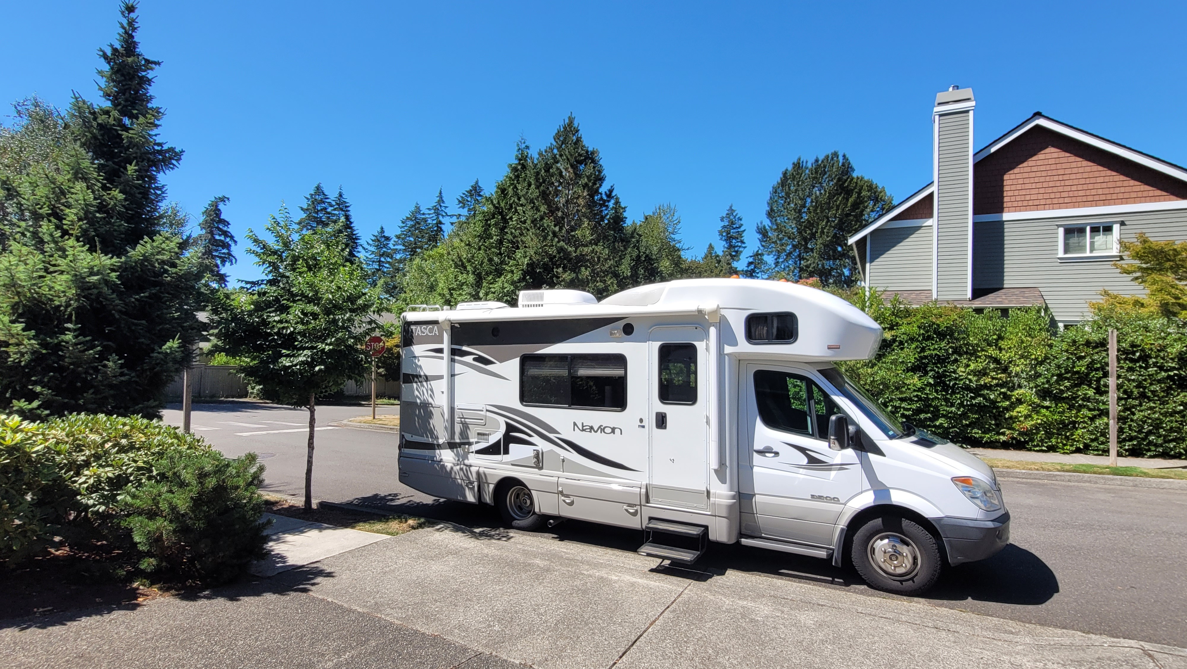 2010 Itasca NAVION 24K in bainbridge island WA