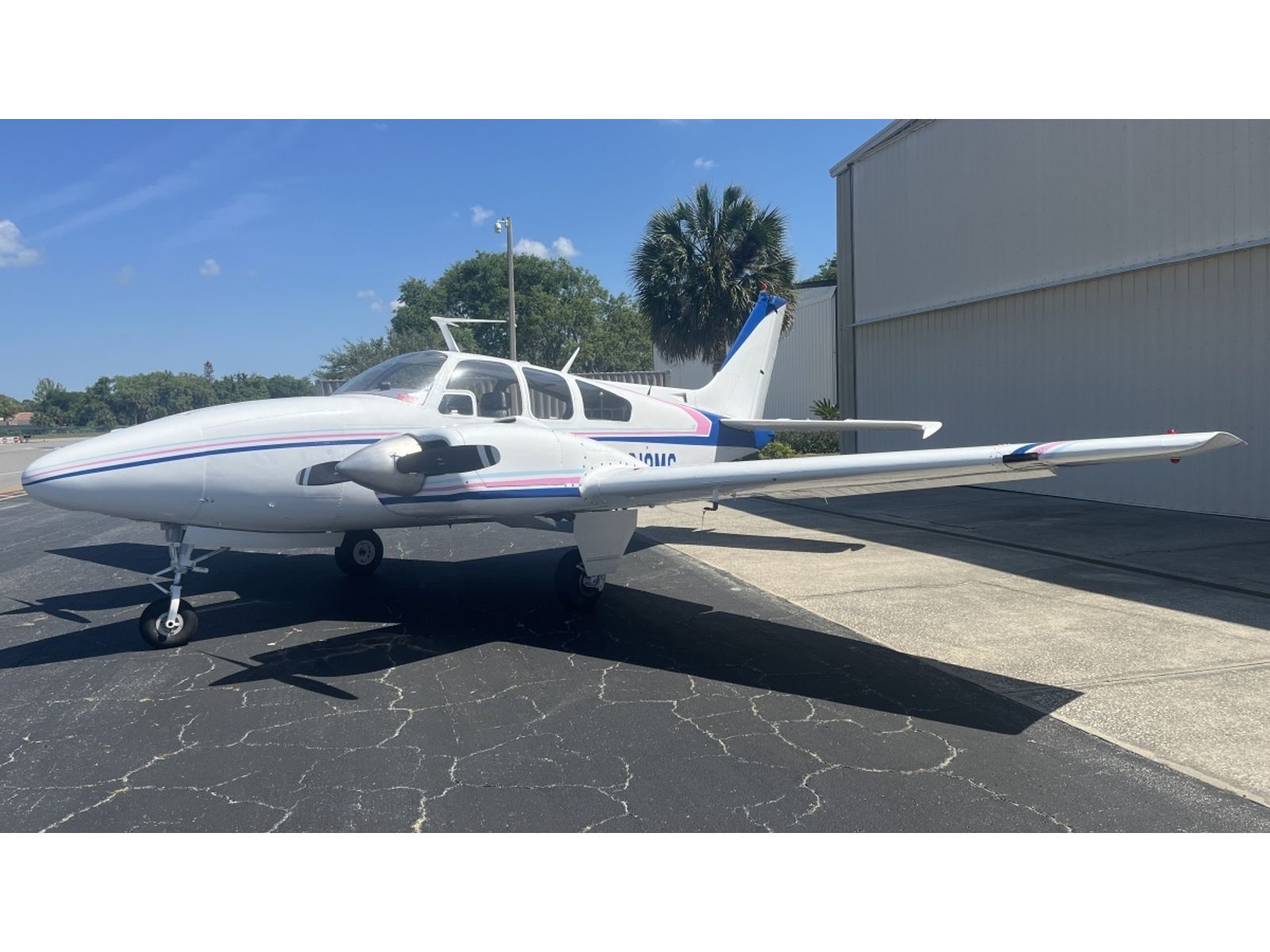 1968 Beechcraft D55 BARON in daytona beach FL