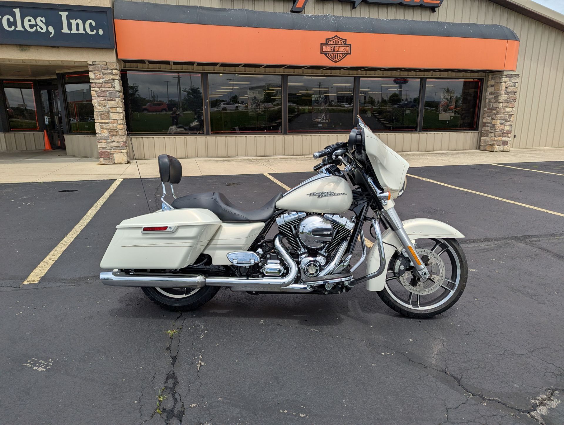 2014 Harley-Davidson Street Glide® Special SPECIAL in Muncie, IN