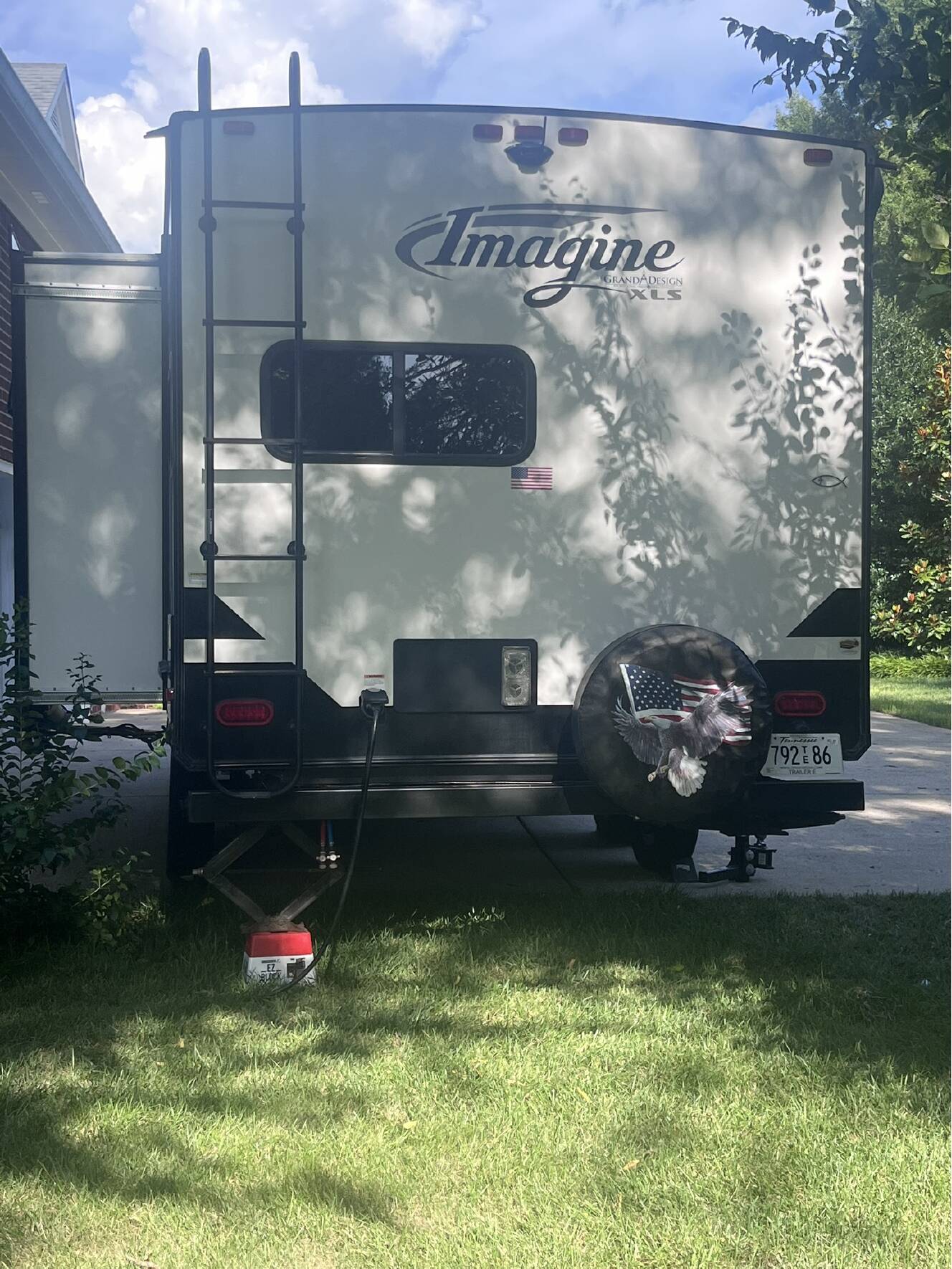 A photo of this 2021 Grand Design IMAGINE 22MLE