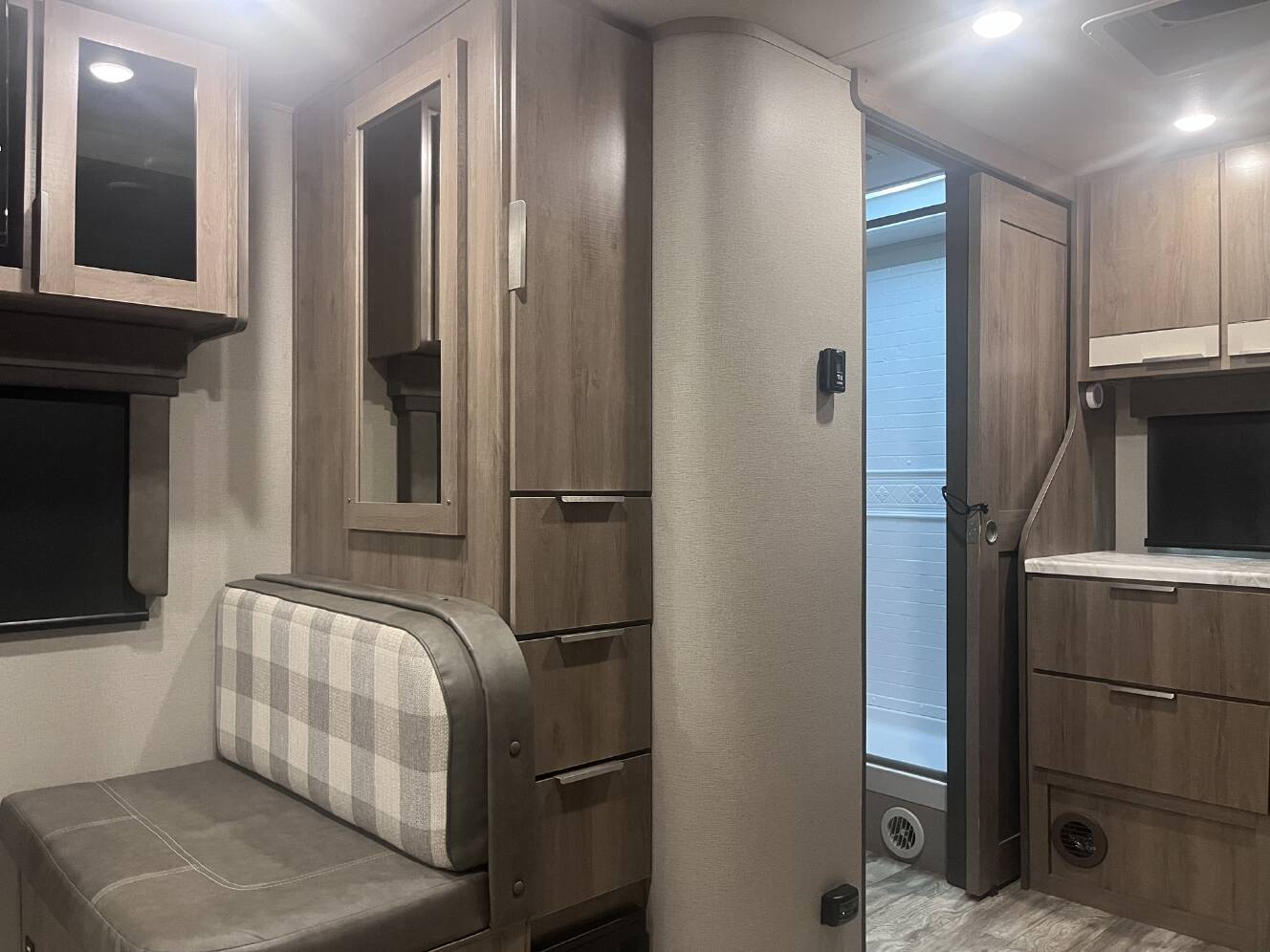 A photo of this 2021 Grand Design IMAGINE 22MLE