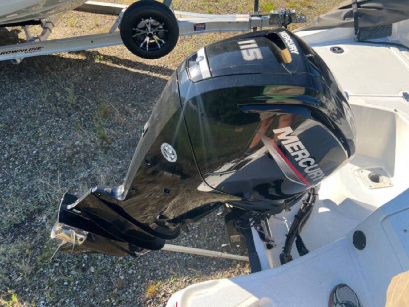 A photo of this 2022 Tahoe 185 S