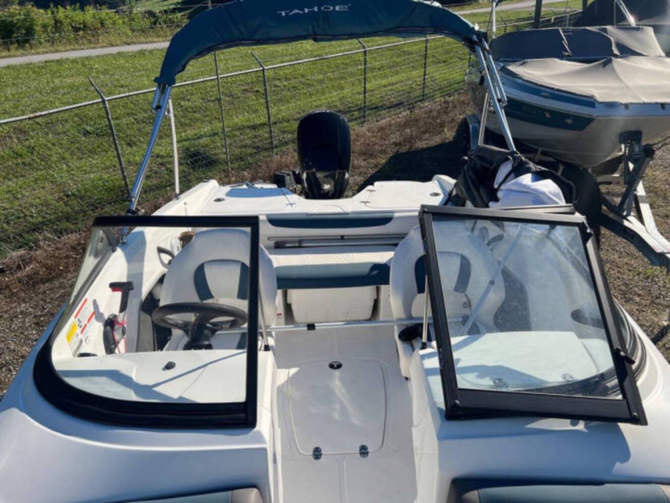 A photo of this 2022 Tahoe 185 S