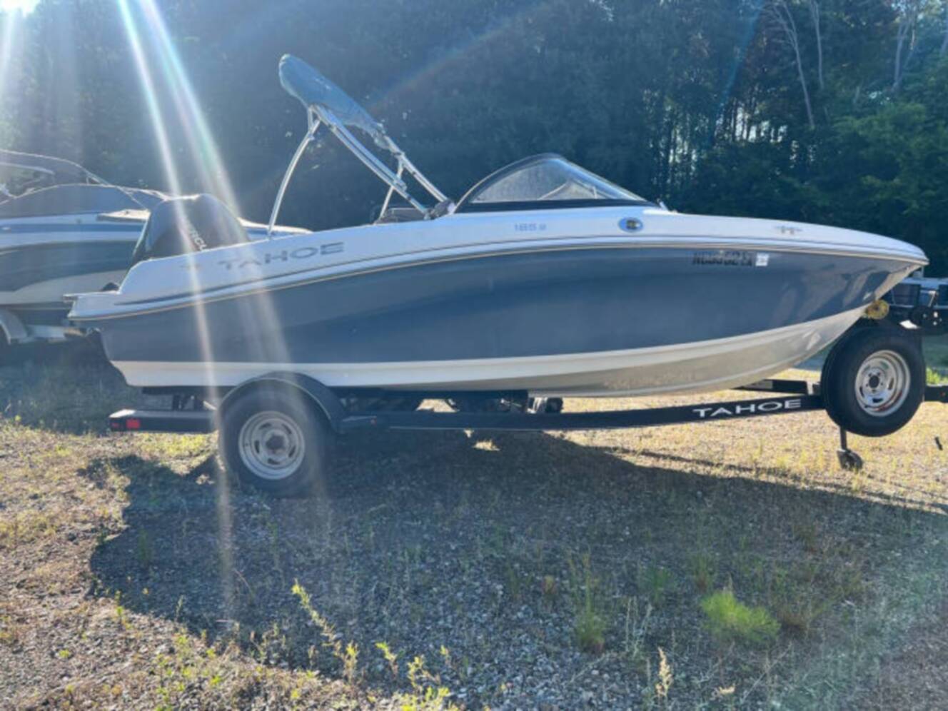 A photo of this 2022 Tahoe 185 S